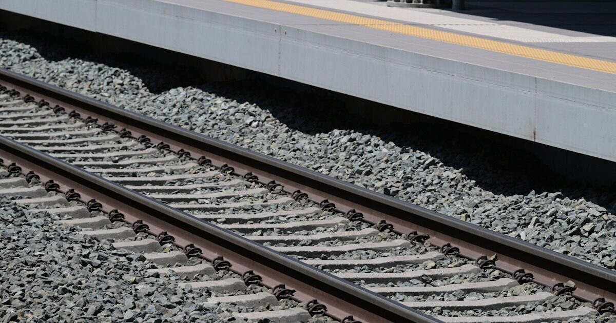 Ράγες τρένου