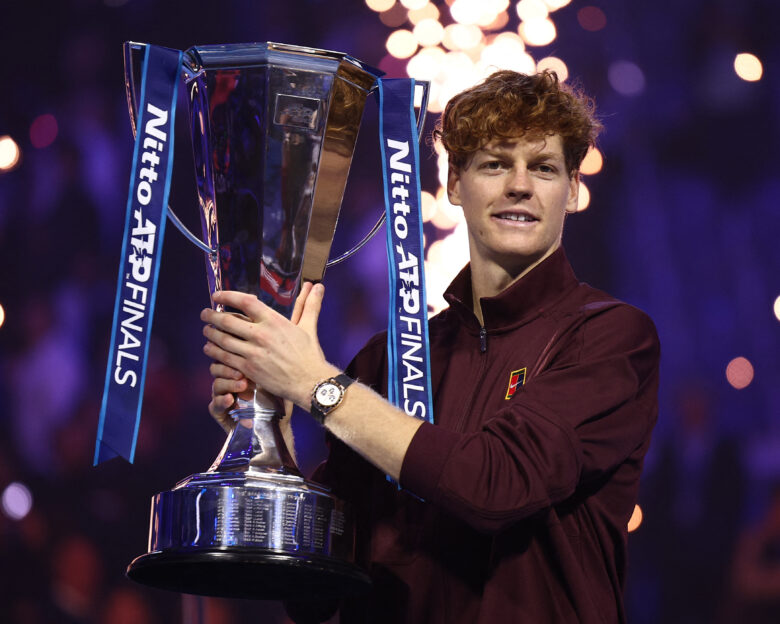 ATP Finals: Ο Γιανίκ Σίνερ για δεύτερη σερί φορά πρωταθλητής νικώντας τον Κάρλος Αλκαράθ με 2-0 σετ