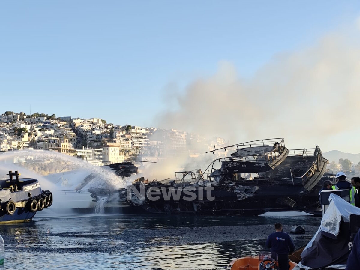 Η θαλαμηγός λίγο πριν βυθιστεί