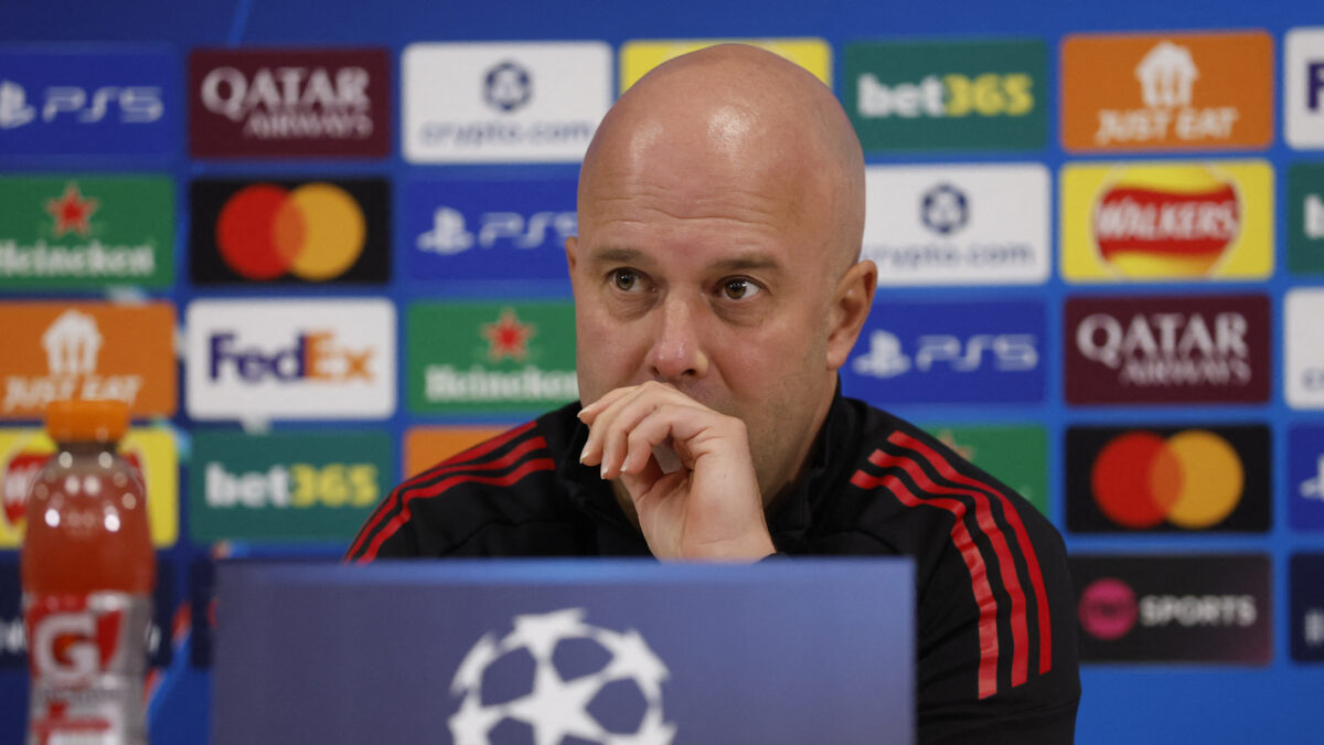 Ο Άρνε Σλοτ σε συνέντευξη Τύπου