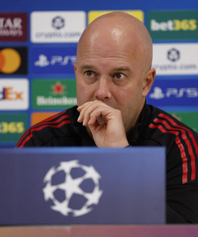 Ο Άρνε Σλοτ σε συνέντευξη Τύπου