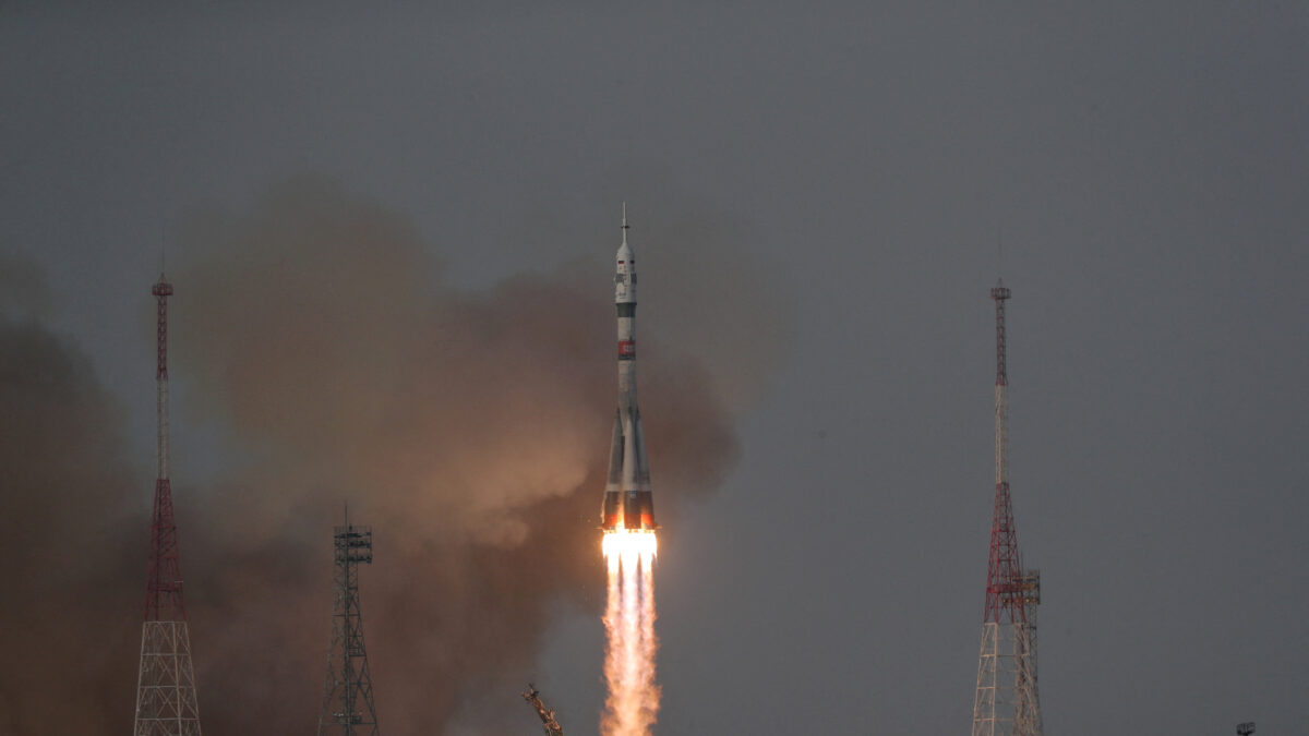 Η απογείωση του ρωσικού διαστημόπλοιου Soyuz MS-28