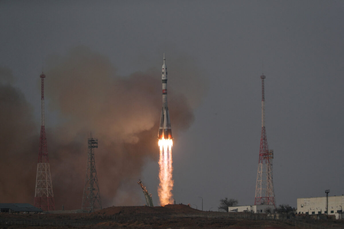 Η απογείωση του ρωσικού διαστημόπλοιου Soyuz MS-28