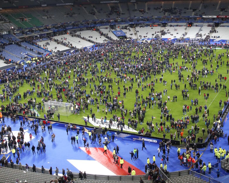 Γαλλία – Ουκρανία: Αυξημένα μέτρα ασφαλείας λόγω της συμπλήρωσης 10 ετών από τις τρομοκρατικές επιθέσεις στο Παρίσι