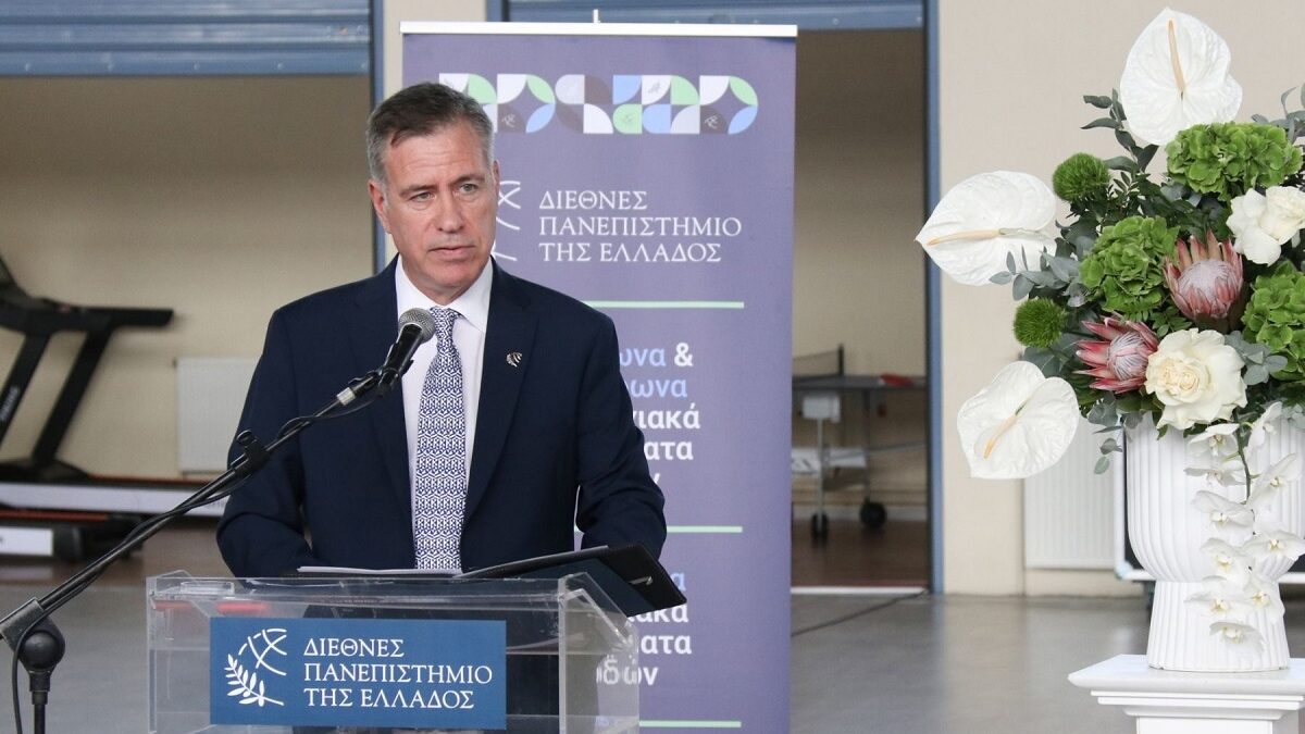 Ο Σταμάτης Αγγελόπουλος