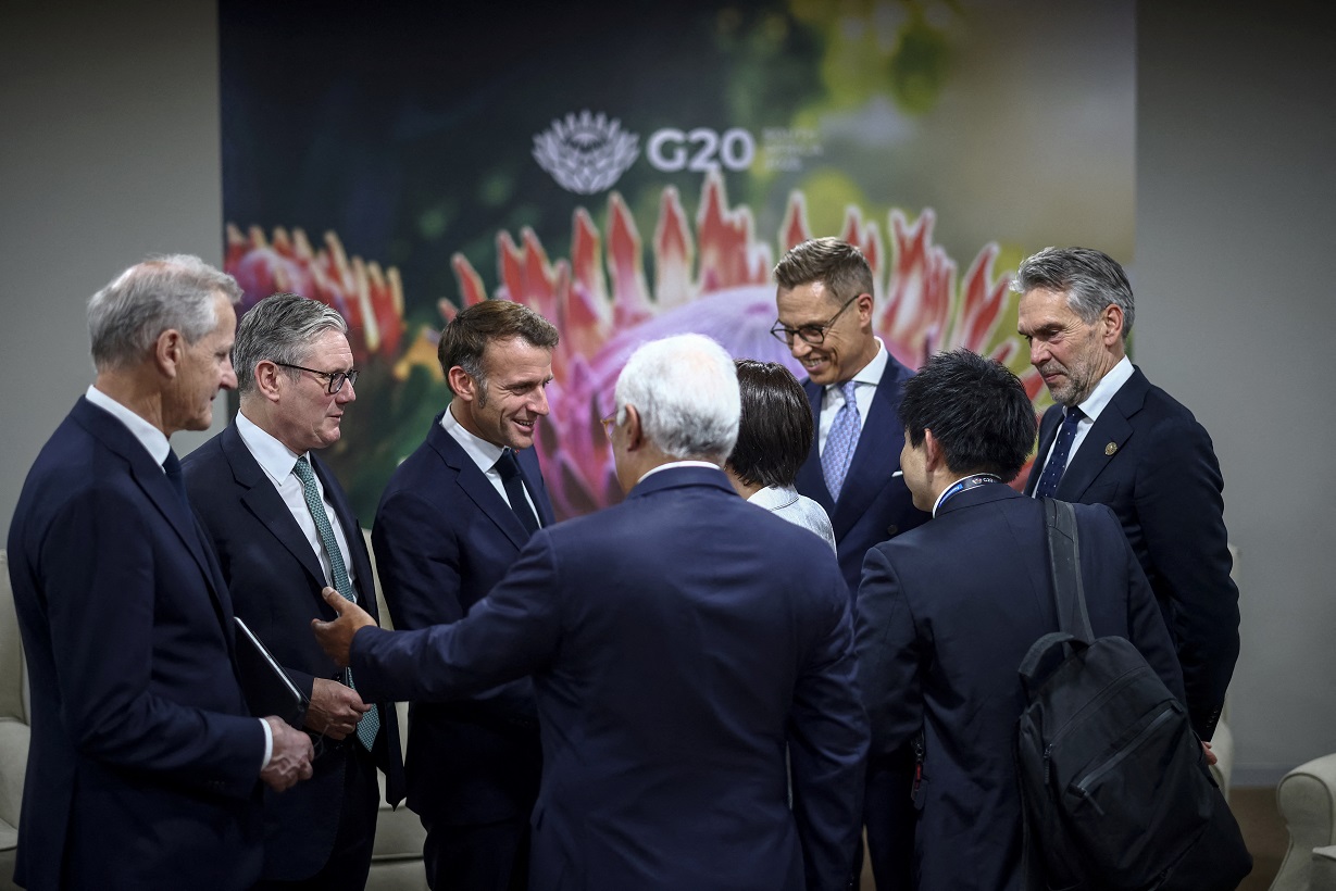 Μακρόν και Στάρμερ