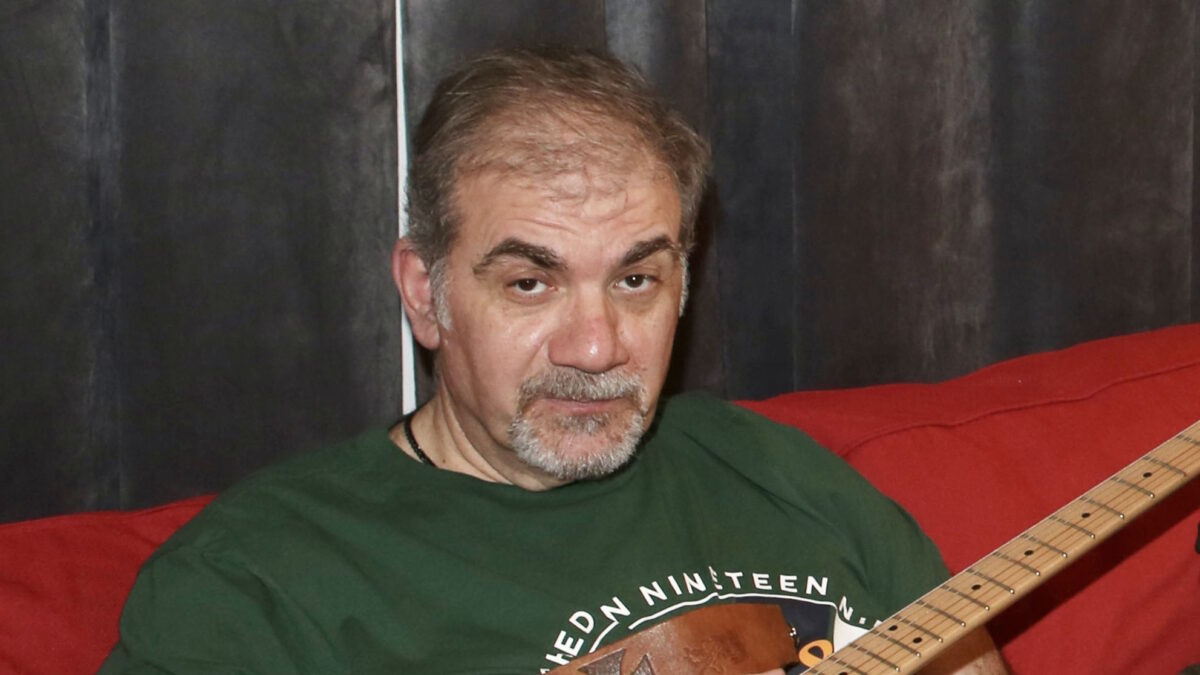 Δημήτρης Σταρόβας