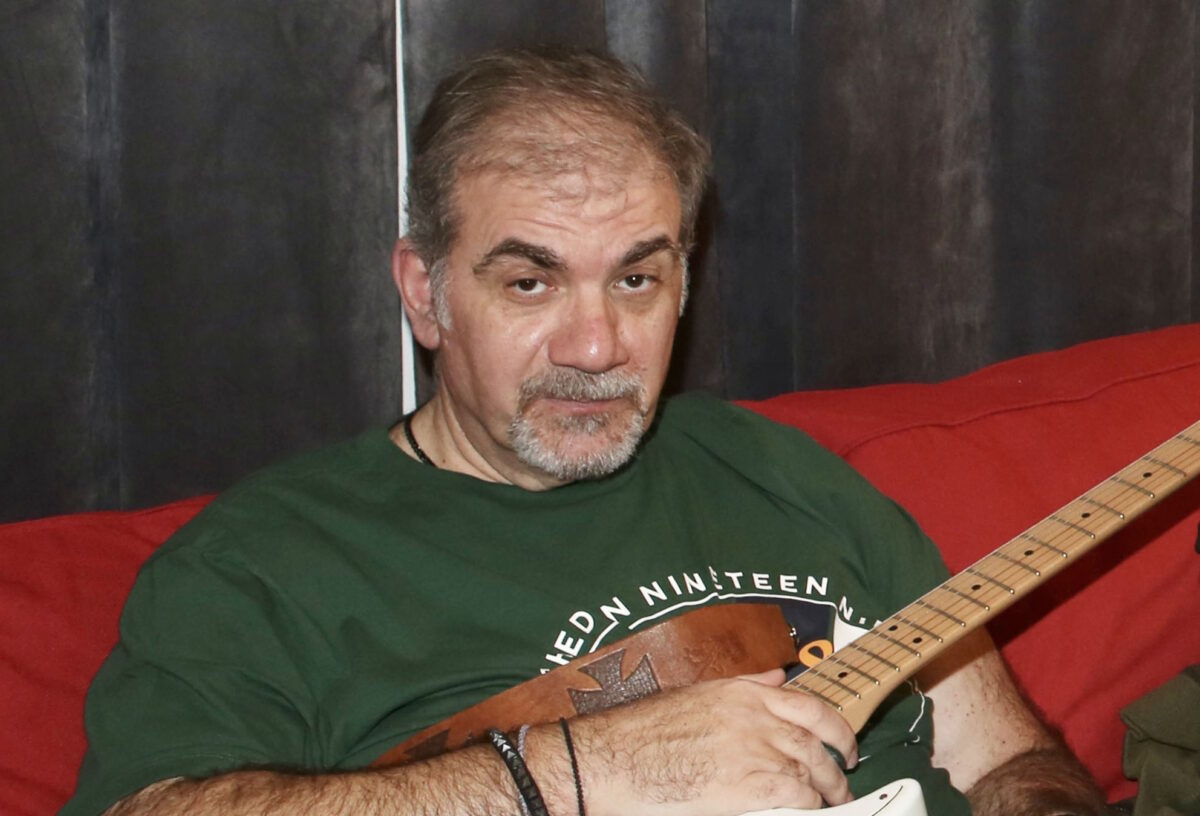 Δημήτρης Σταρόβας