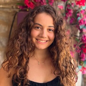 Στέφανη Χαραλάμπους