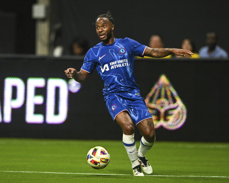 Ο Ραχίμ Στέρλινγκ ήρθε αντιμέτωπος με διαρρήκτες, ενώ ήταν στο σπίτι με τα παιδιά του