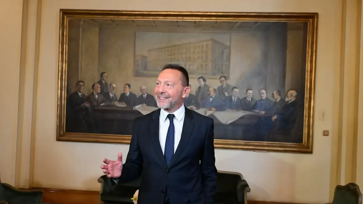 O Γιάννης Στουρνάρας