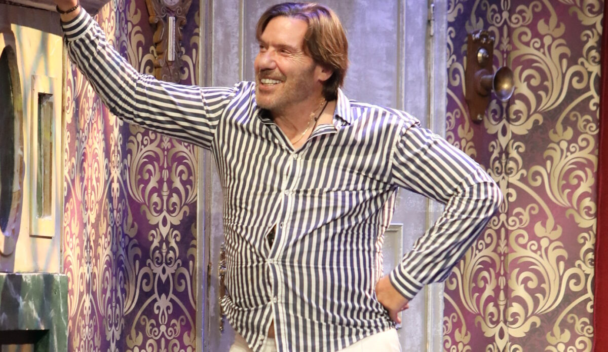 Στράτος Τζώρτζογλου