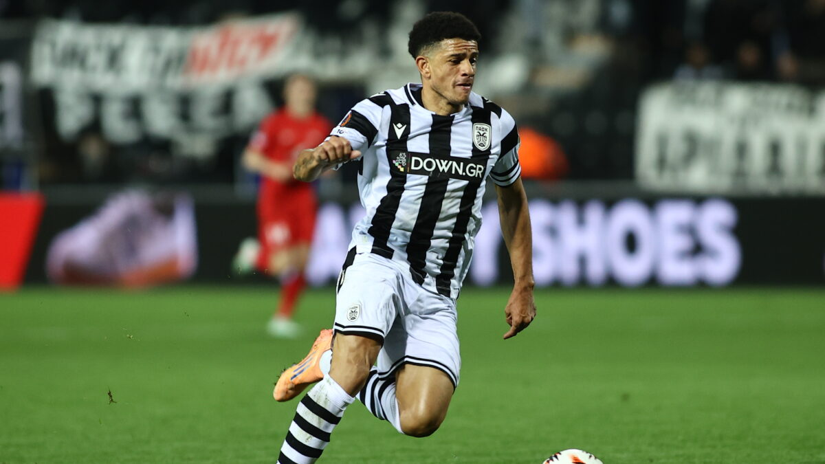 Ο Τάισον με τη φανέλα του ΠΑΟΚ