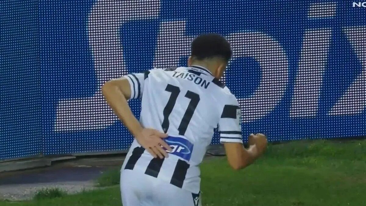 Επικός Τάισον: Ο 38χρονος Βραζιλιάνος του ΠΑΟΚ σκόραρε και έκανε τον παππού με τη μαγκούρα