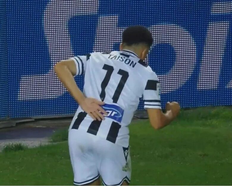 Επικός Τάισον: Ο 38χρονος Βραζιλιάνος του ΠΑΟΚ σκόραρε και έκανε τον παππού με τη μαγκούρα