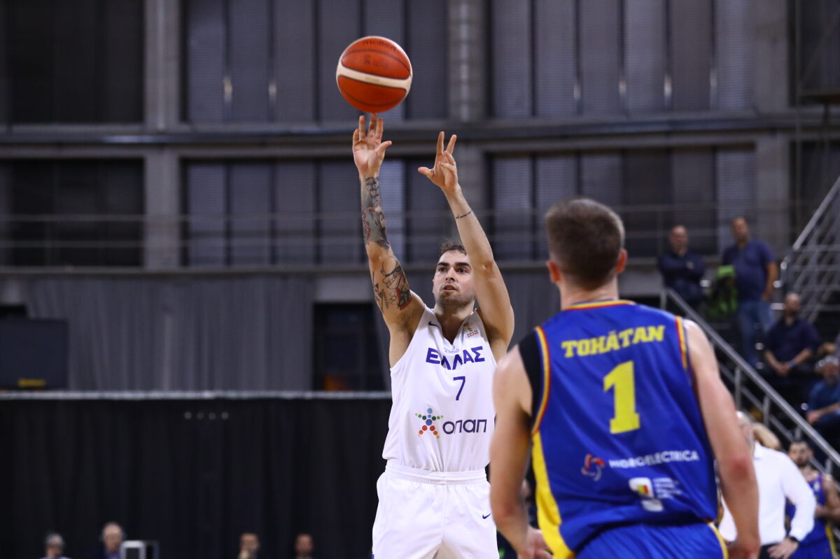 Ο Τολιόπουλος κόντρα στη Ρουμανία (ΜΑΡΚΟΣ ΧΟΥΖΟΥΡΗΣ