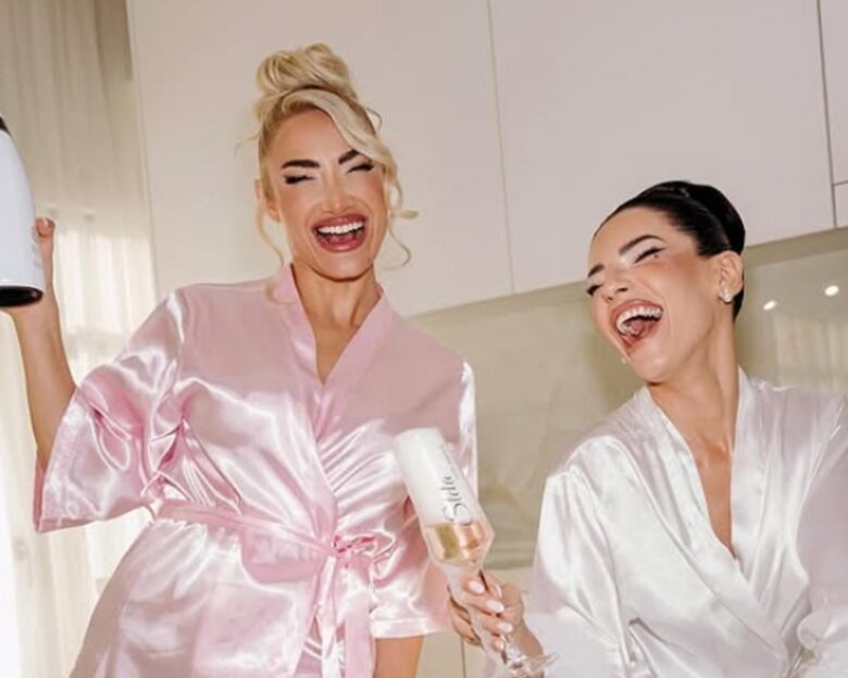 Ιωάννα Τούνη: «Κρατάω αυτή τη μέρα μέσα μου σαν κάτι ιερό» – Η ανάρτηση για τον γάμο της Στέλλας Πάσσαρη