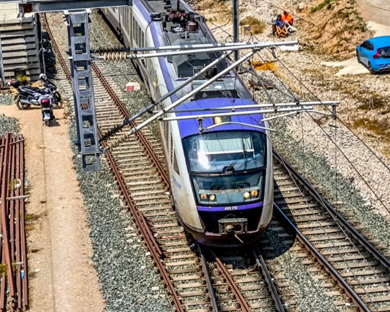 Σίνδος: Τρένο μπήκε σε λάθος γραμμή – Η επιβεβαίωση από την Hellenic Train και οι «αλληλοκατηγορίες» με τον ΟΣΕ