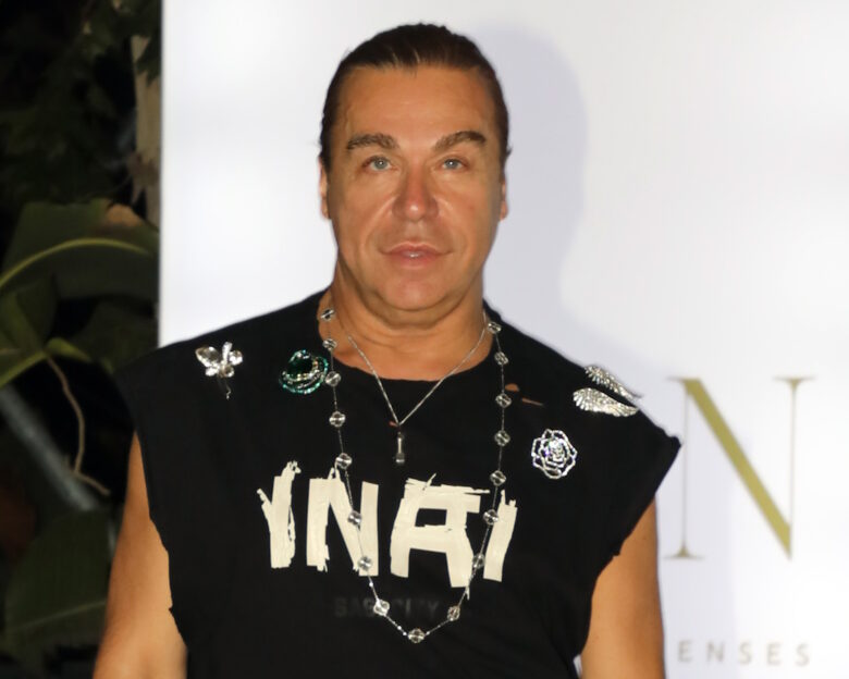 Τρύφωνας Σαμαράς: «Είναι ωραίο το γυαλί, θέλει όμως να ταιριάζεις με αυτούς που θα συνυπάρξεις»