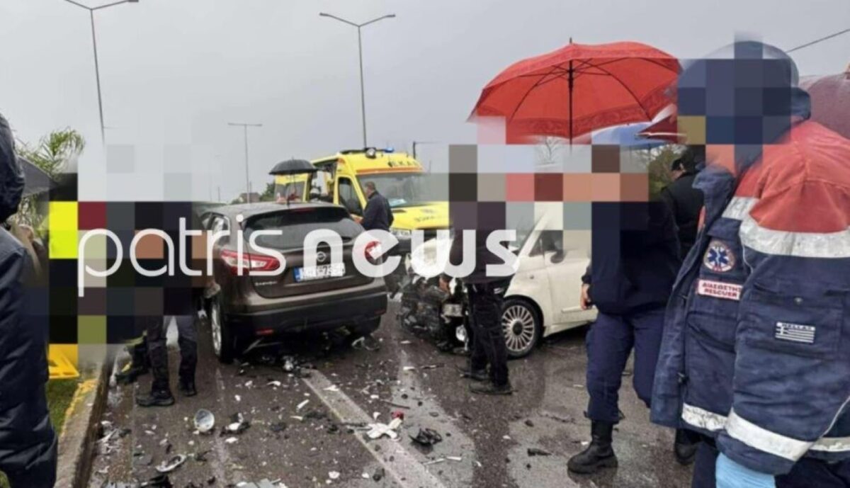 Σμπαράλια τα αυτοκίνητα από το τροχαίο στον Πύργο