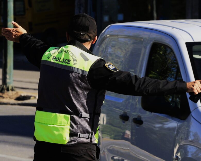 Kυκλοφοριακές ρυθμίσεις στο κέντρο της Αθήνας για την επέτειο της Εθνικής Αντίστασης – Ποιοι δρόμοι έκλεισαν