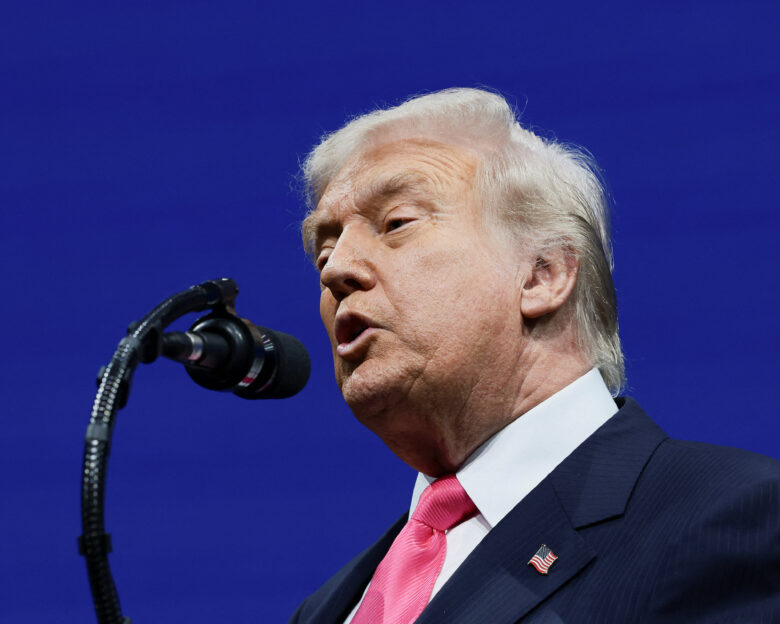 ΗΠΑ: Ο Ντόναλντ Τραμπ κατηγορεί Δημοκρατικούς για «προδοσία» και κάνει λόγο για θανατική ποινή