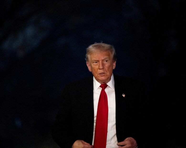 Ο Τραμπ στέλνει τον Γουίτκοφ στην Ρωσία και δηλώνει έτοιμος να συναντήσει Ζελένσκι και Πούτιν «σύντομα»