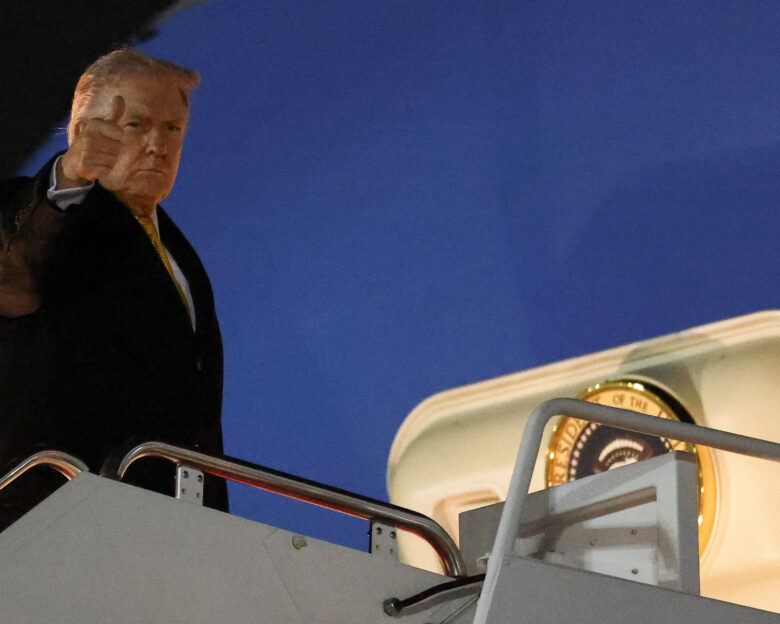 Shutdown στις ΗΠΑ: Ο Ντόναλντ Τραμπ θέλει να παρακάμψει τις ασφαλιστικές και να πληρώσει απευθείας τους αμερικανούς