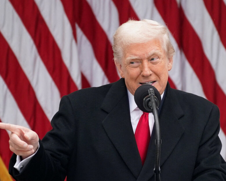 Politico: Ο Ντόναλντ Τραμπ θέλει «ειρήνη με κάθε κόστος» στην Ουκρανία, ακόμη και με μια κακή συμφωνία