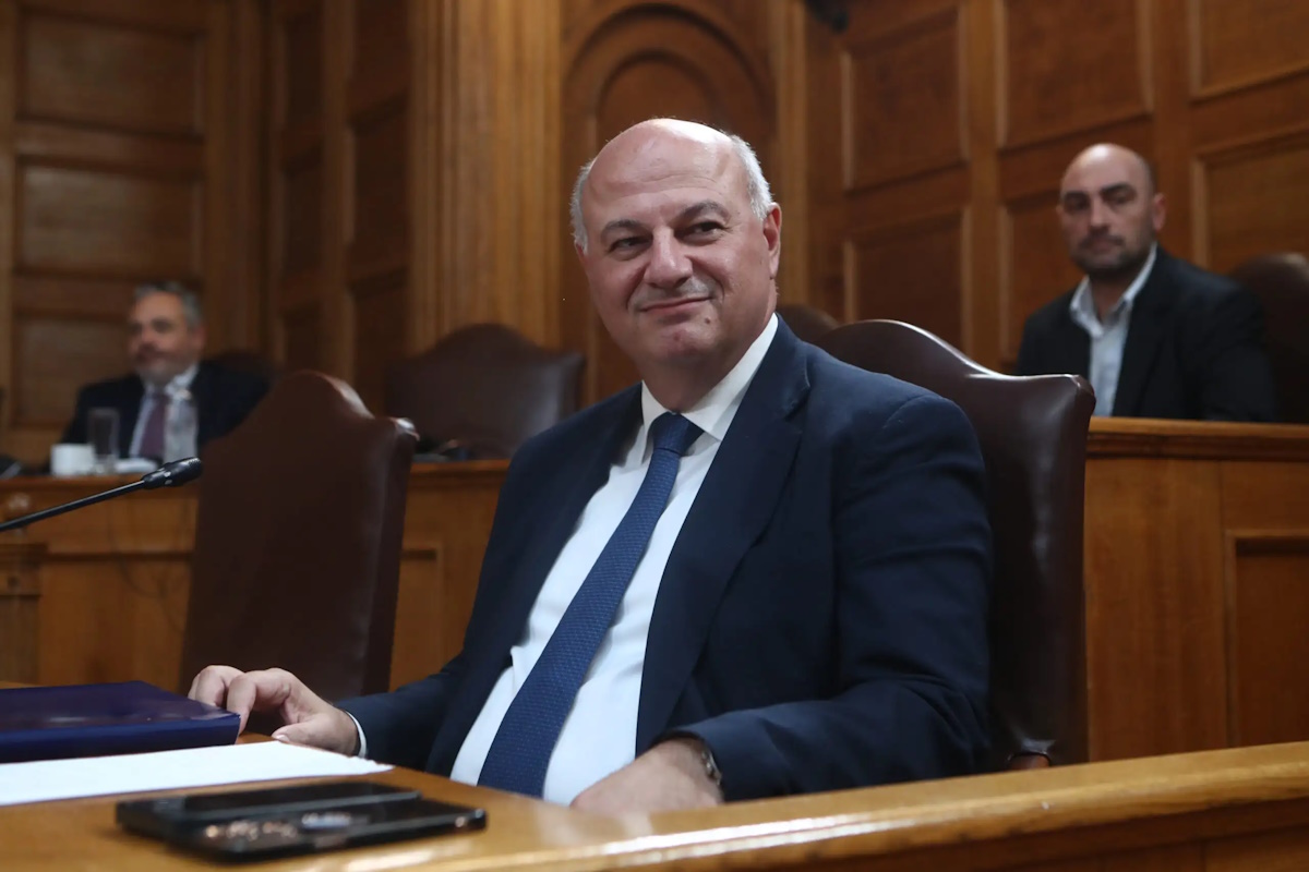 Κώστας Τσιάρας