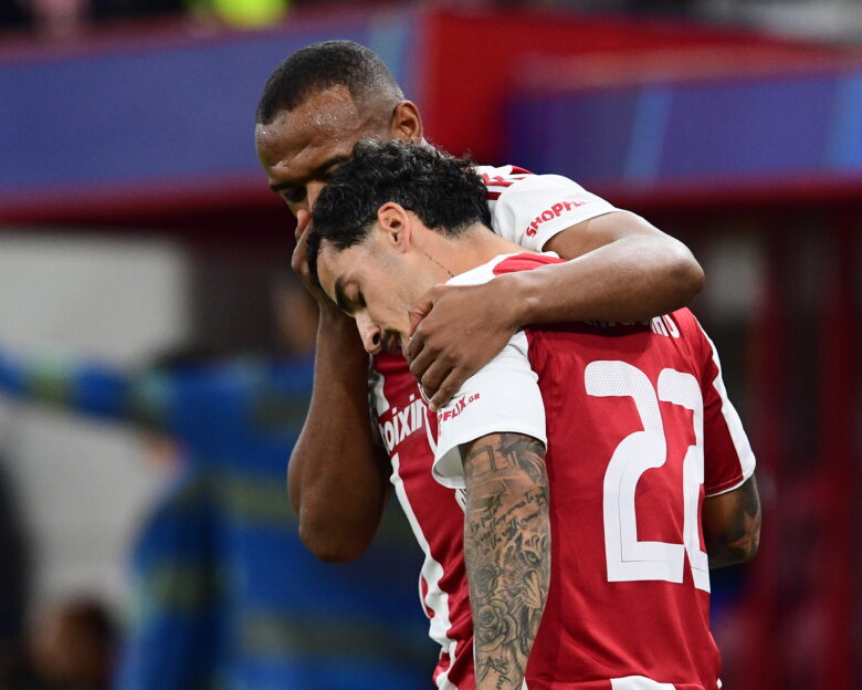 Ο Τσικίνιο αποχώρησε τραυματίας και δακρυσμένος από το Ολυμπιακός – Ρεάλ Μαδρίτης