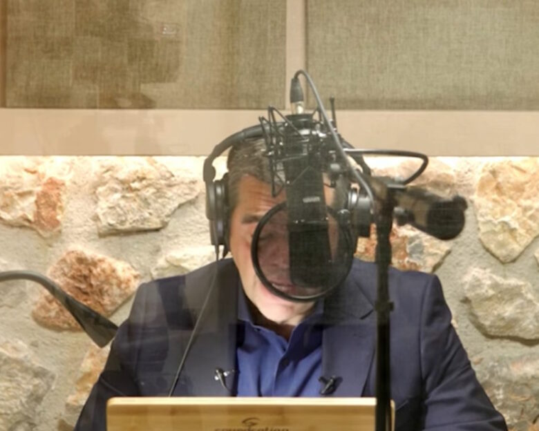 Βιβλίο Αλέξη Τσίπρα: Το audiobook με την φωνή του ίδιου και του Αιμίλιου Χειλάκη