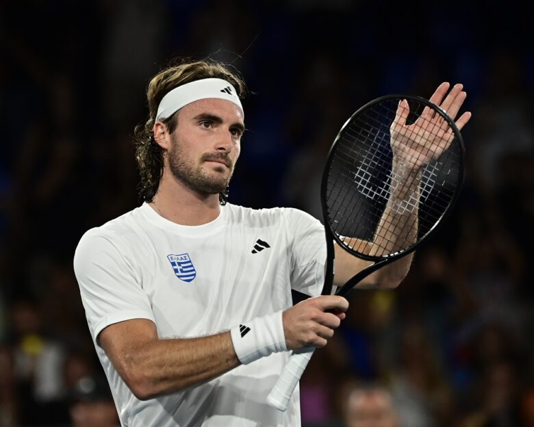 Δεν ήταν στο τιμόνι ο Τσιτσιπάς όταν κόπηκε η κλήση για υπερβολική ταχύτητα, λέει ο δικηγόρος του – «Οδηγούσε τρίτο άτομο»