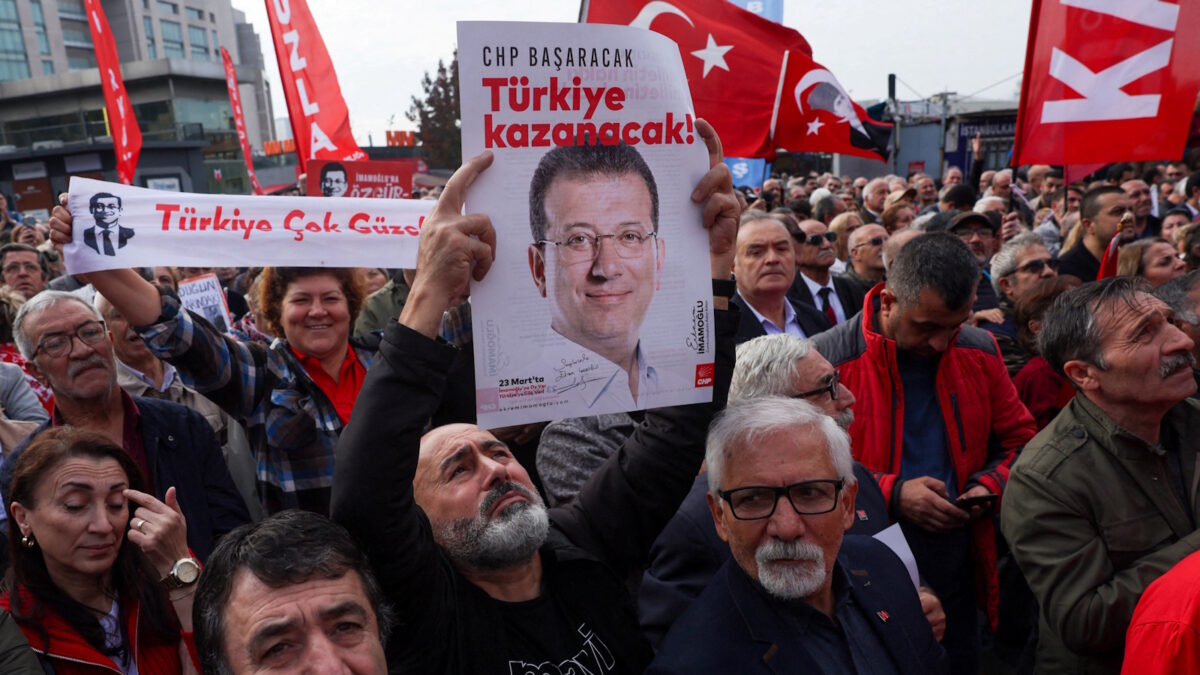 Υποστηρικτές του Εκρέμ Ιμάμογλου