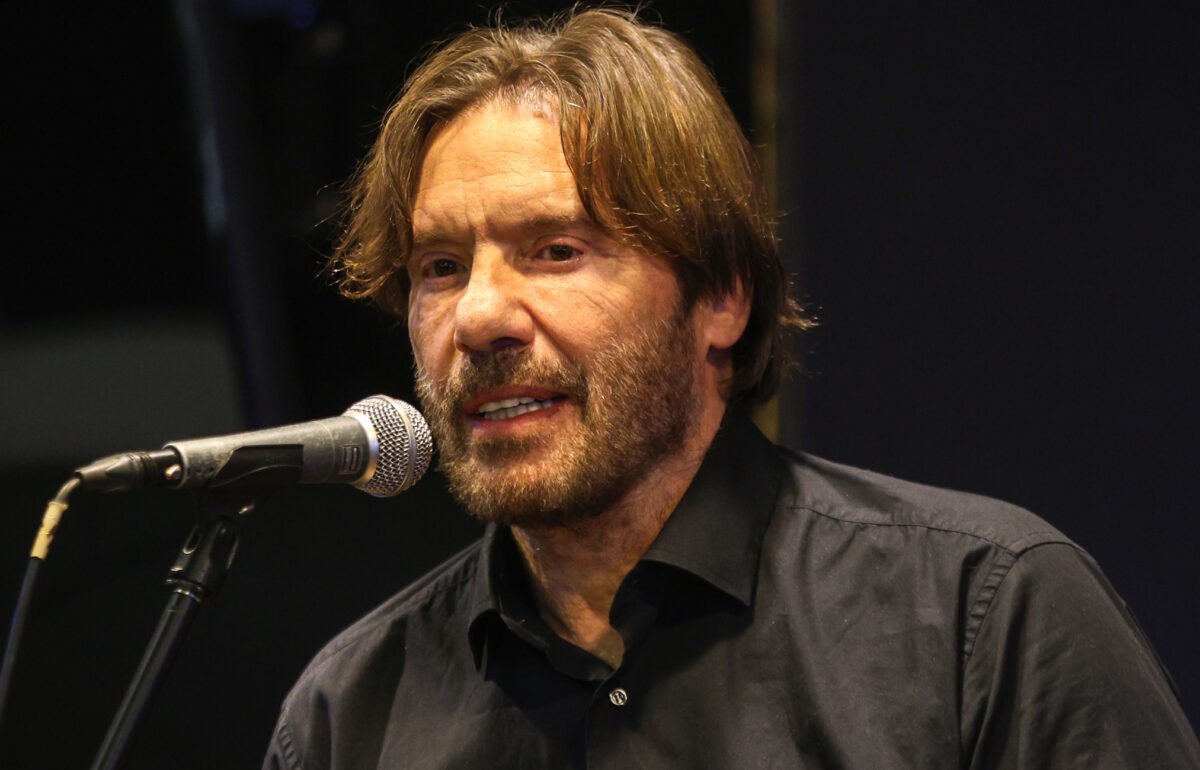 Στράτος Τζώρτζογλου