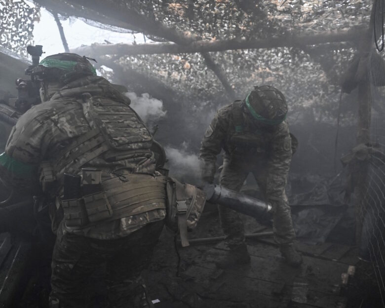 Ουκρανία: Απορρίπτουμε όποιο ειρηνευτικό σχέδιο ξεπερνά τις κόκκινες γραμμές μας – «Διαπραγματευτείτε τώρα» λέει η Ρωσία