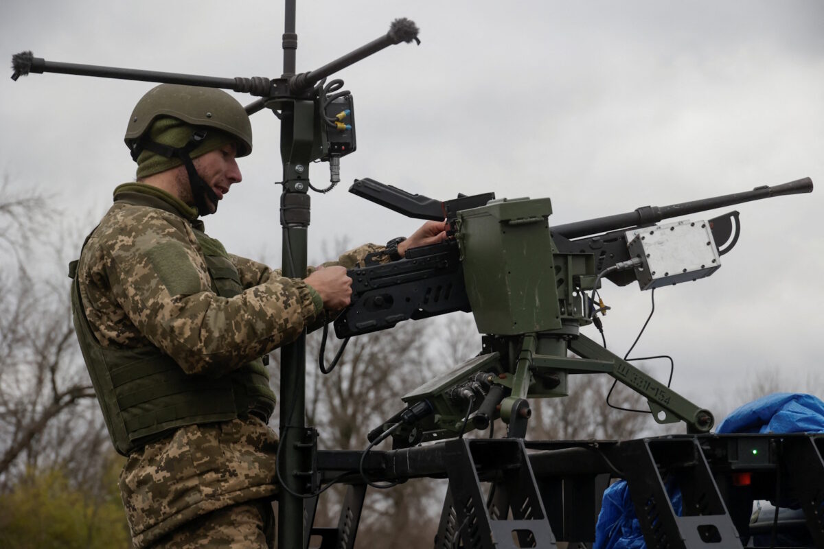 Ουκρανός στρατιώτης στην περιφέρεια του Χαρκόβου