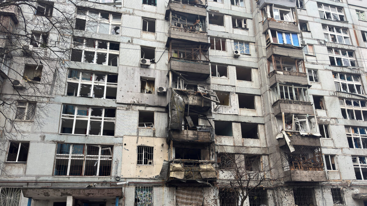 Κτίριο που χτυπήθηκε από ρωσικό drone στο Ντνίπρο