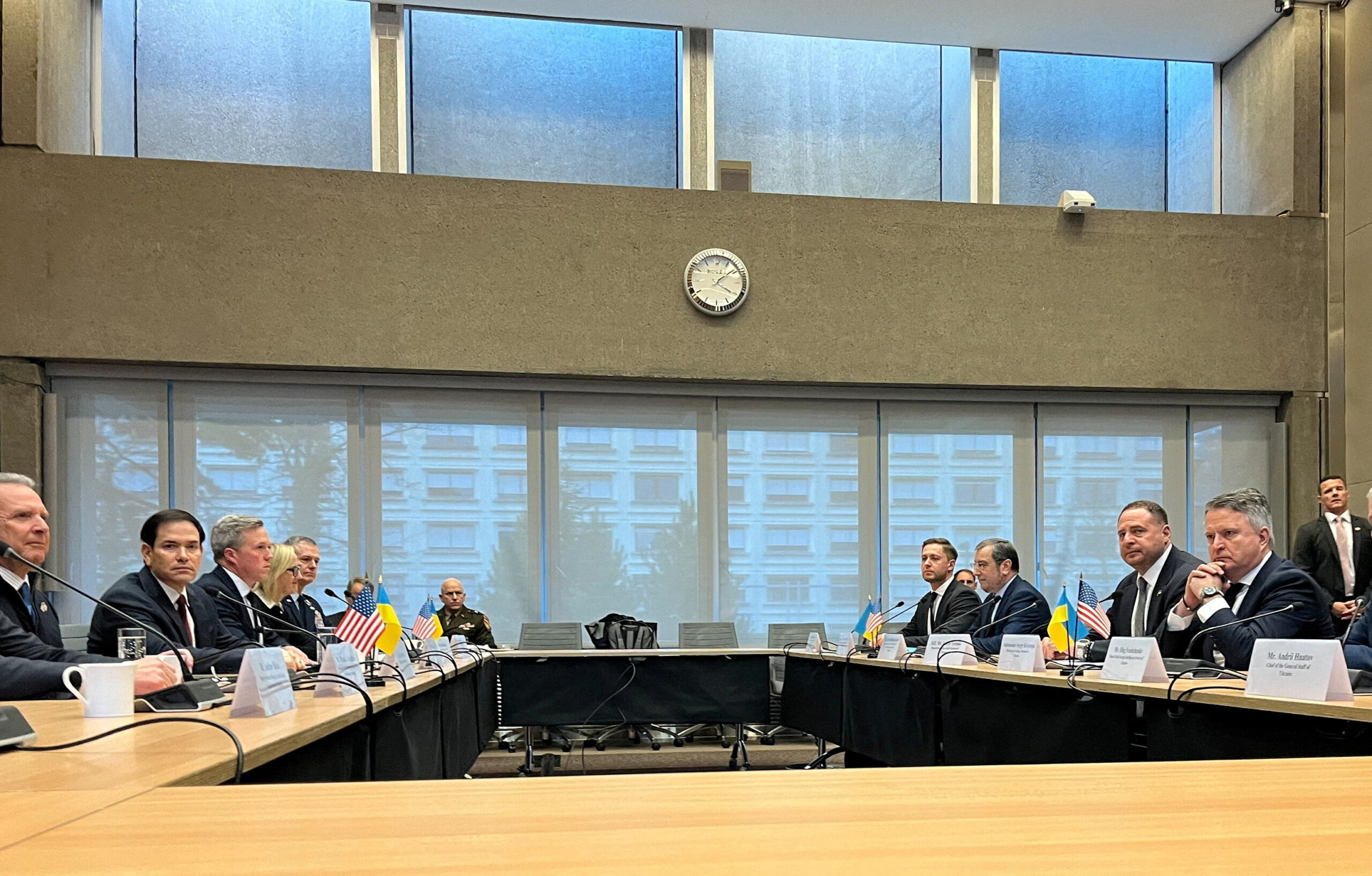 Ειρηνευτικές συνομιλίες για την Ουκρανία στη Γενεύη