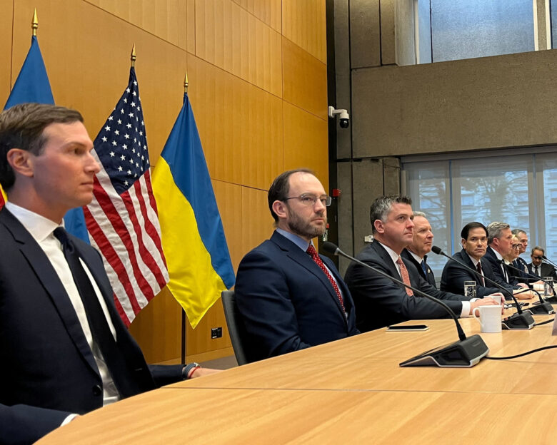 Ο Μάρκο Ρούμπιο ανακοινώνει αλλαγές στο σχέδιο των 28 σημείων Τραμπ για την Ουκρανία – Προς κοινή πρόταση με τους Ευρωπαίους