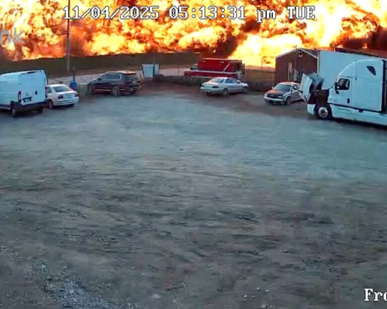 Συντριβή αεροσκάφους στο Κεντάκι: Στους 9 οι νεκροί και στους 11 οι τραυματίες – Η UPS «πάγωσε» τις παραδόσεις εμπορευμάτων