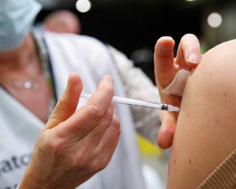 New York Times: Ο FDA σχετίζει θανάτους 10 παιδιών με τα εμβόλια κατά του κορονοϊού