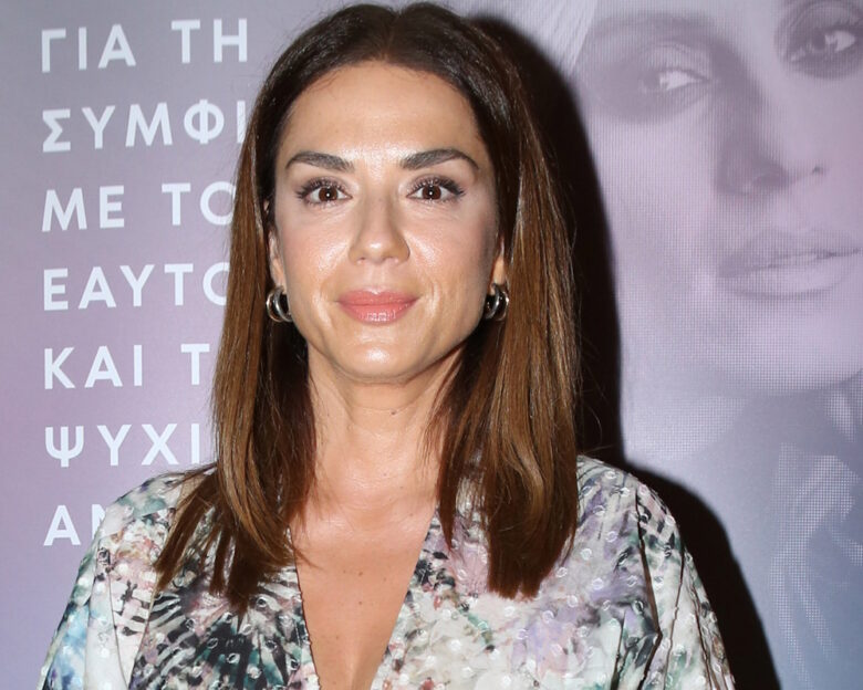 Βάσω Λασκαράκη για «Σόι σου»: «Μαζευτήκαμε στο σπίτι μου με πίτσες και σουβλάκια για να δούμε την πρεμιέρα»