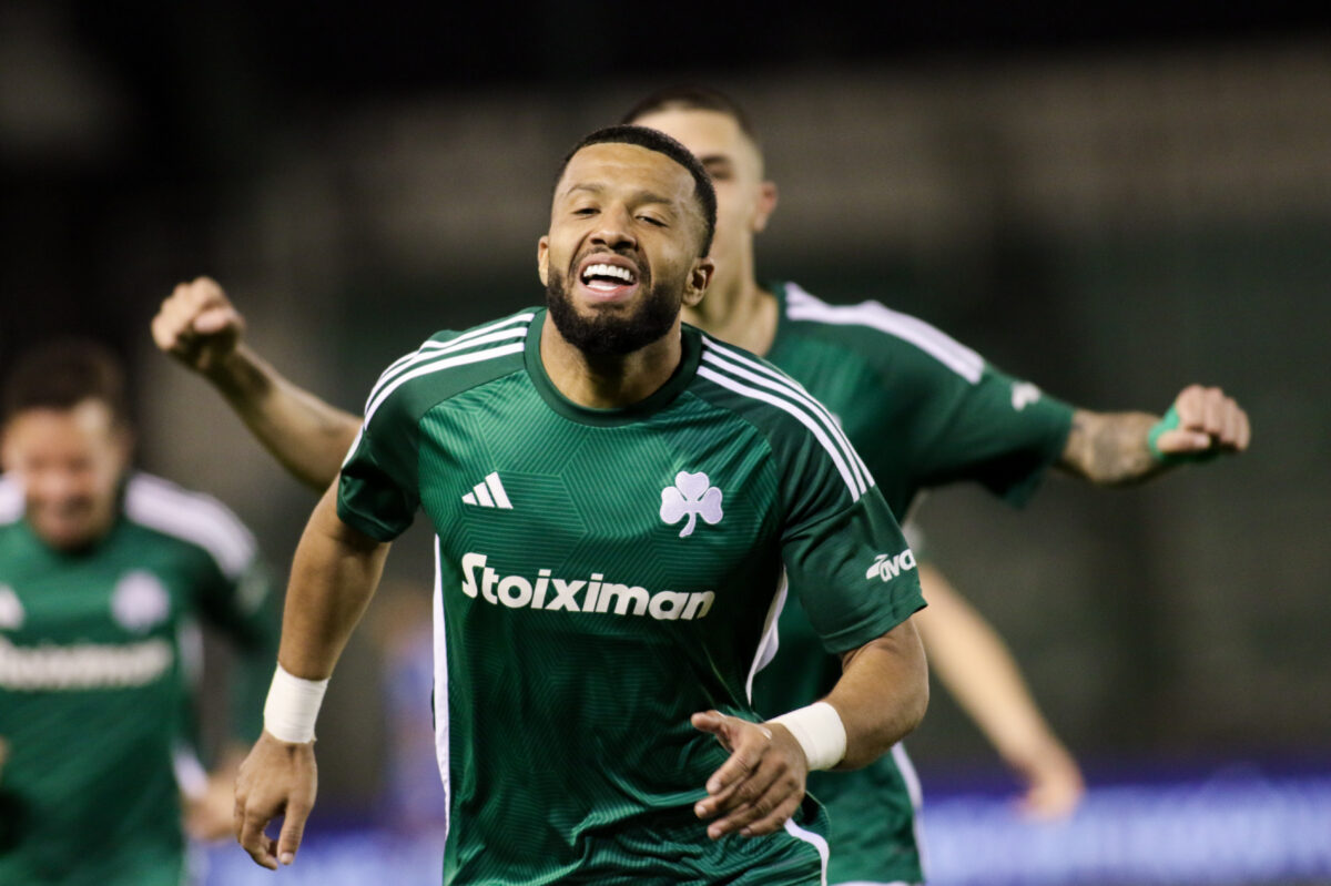 Ο Τόνι Βιλένα σε αγώνα του Παναθηναϊκού