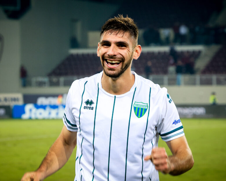 Ο Μάριος Βήχος κλήθηκε στην Εθνική Ελλάδας ενόψει του αγώνα με τη Σκωτία