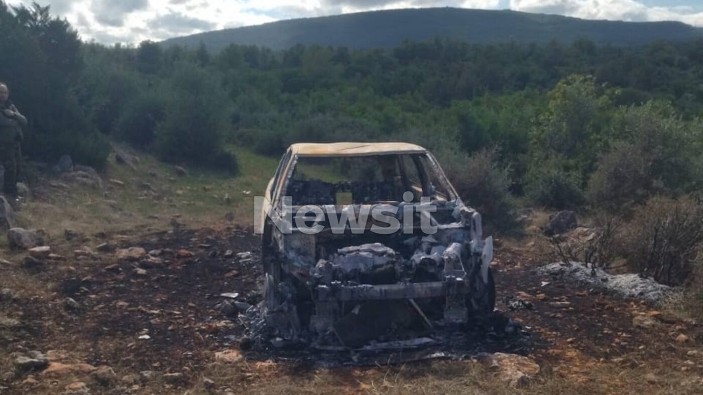 Το καμένο αυτοκίνητο στη Βοιωτία