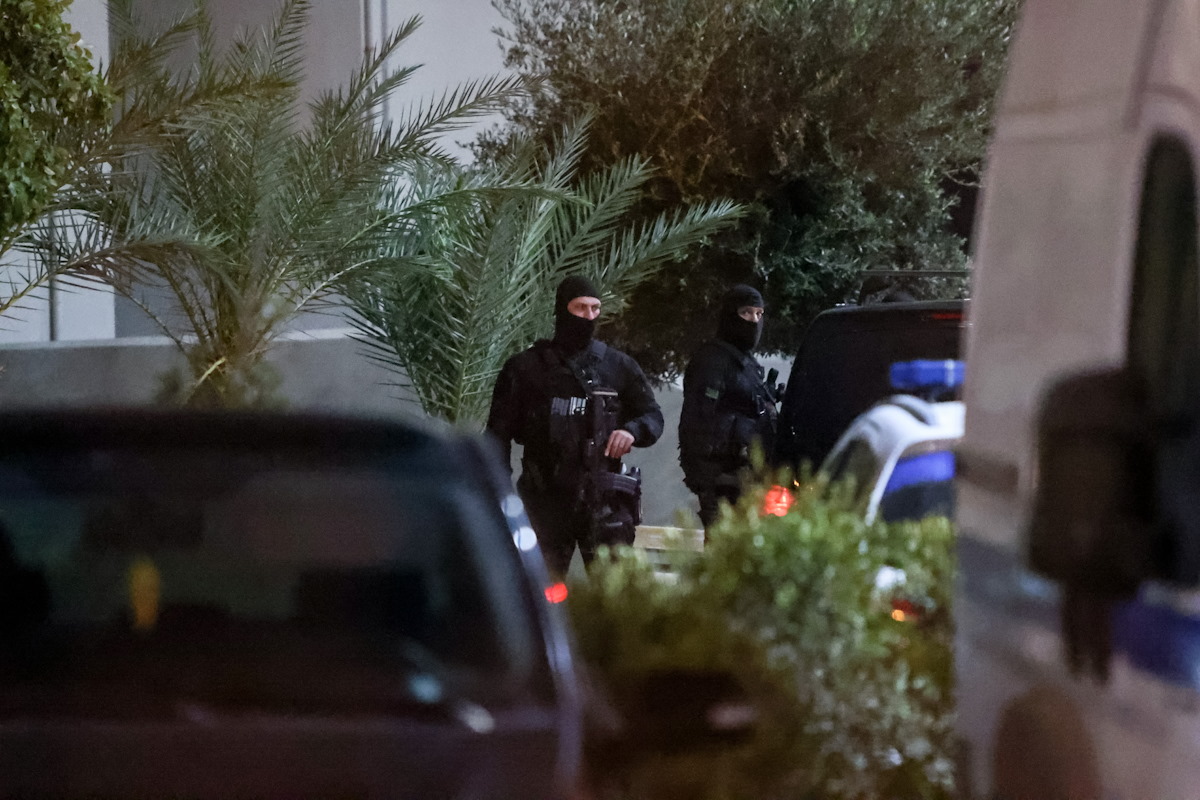 Οι τρεις ύποπτοι που καταζητούνται για το αιματηρό περιστατικό στα Βοριζιά βρίσκονται στο Αστυνομικό Τμήμα Ηρακλείου