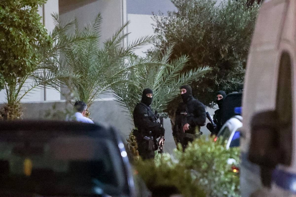 Οι τρεις ύποπτοι που καταζητούνται για το αιματηρό περιστατικό στα Βοριζιά βρίσκονται στο Αστυνομικό Τμήμα Ηρακλείου