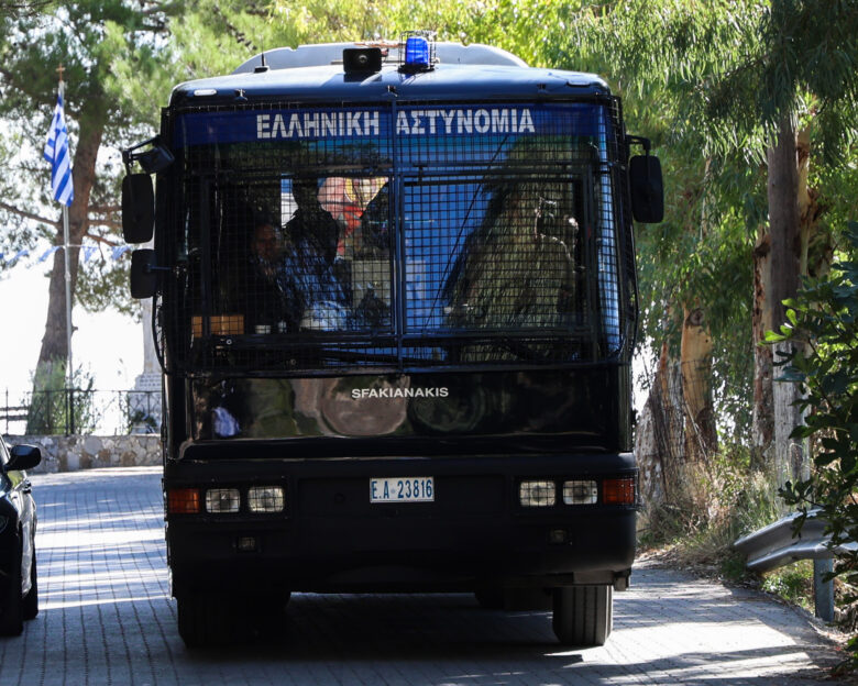 Βορίζια: Δεκάδες αστυνομικοί για την κηδεία του 39χρονου Φανούρη – Εγκαταλείπουν το χωριό μέλη της οικογένειας Καργάκη
