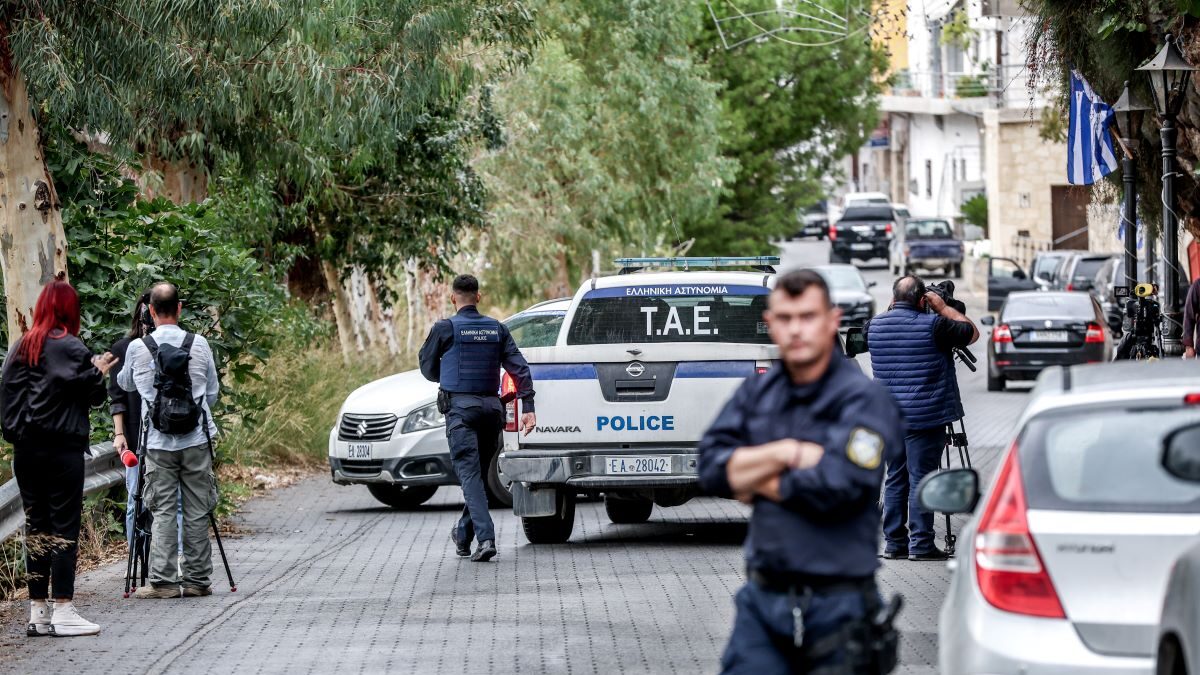 Αστυνομικοί στο χωριό Βορίζια μετά το αιματοκύλισμα